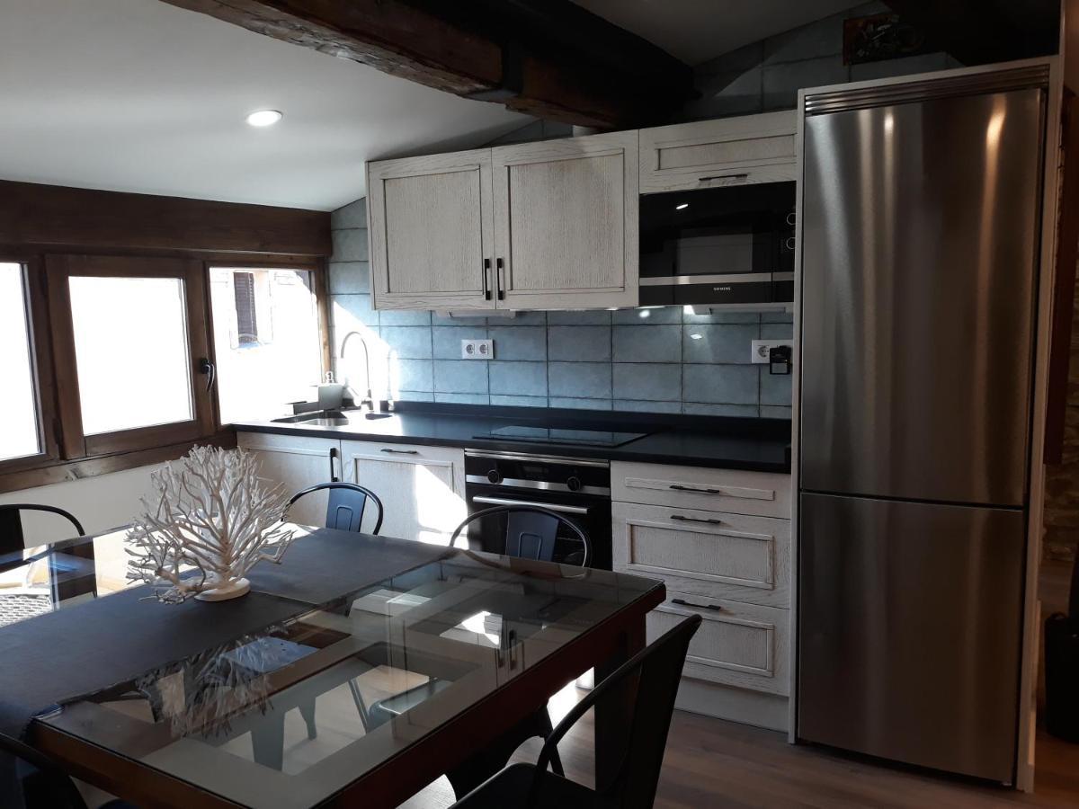 Plaza Catedral Jaca Apartman Kültér fotó